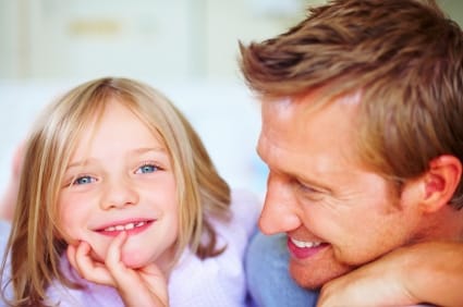 Ο δικός μου ο μπαμπάς. 14 fathers daughters feb2010 iStock