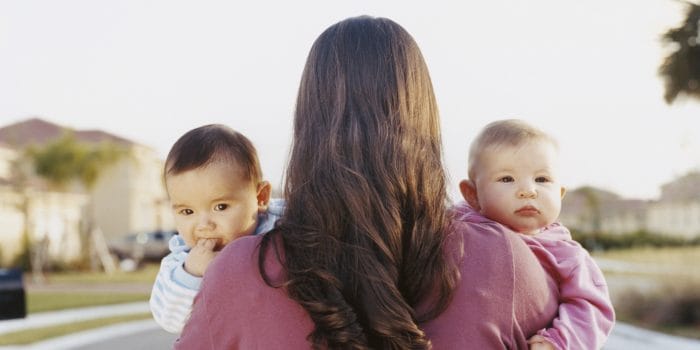 o TWIN BABIES MOM facebook