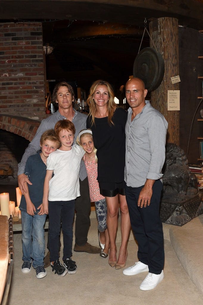 Η Julia Roberts με τα δίδυμά της στο Μαλιμπού 1 i julia roberts emfanistike me ta didyma tis sto malibou