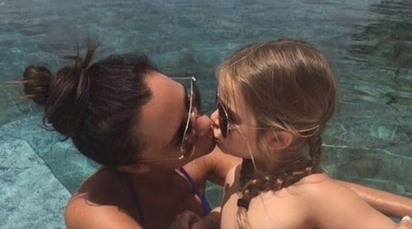 rsz victoriabeckham kiss