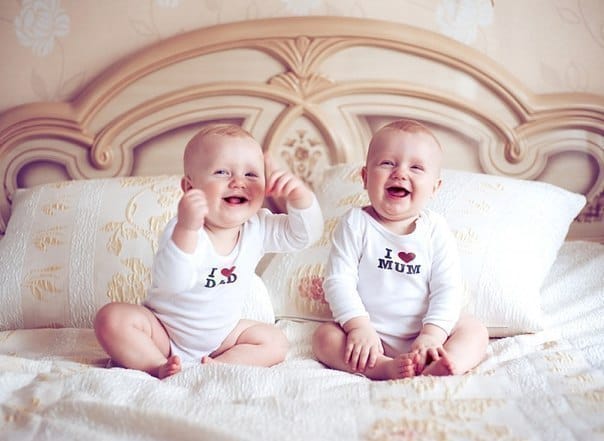 twins laugh