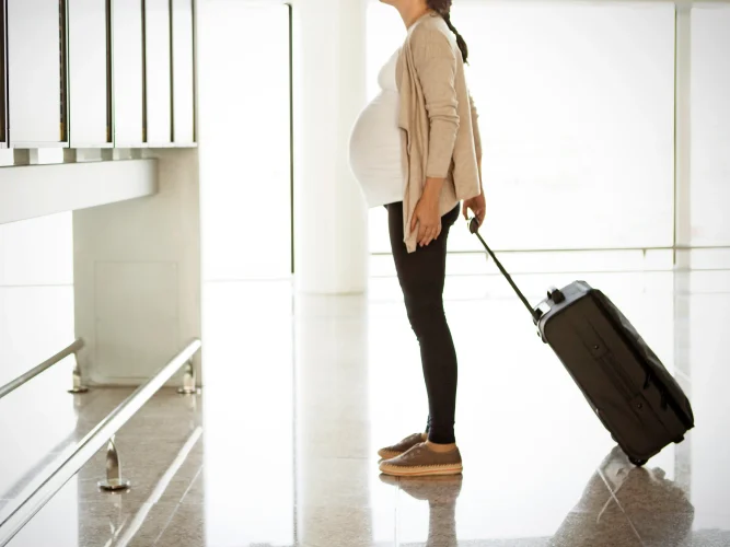 pregnant airport.jpg