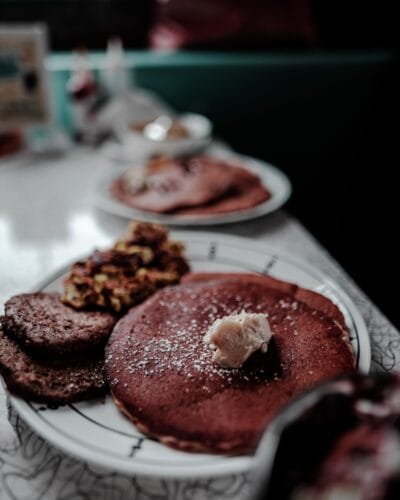 3 συνταγές για αφράτα pancakes που θα ξετρελάνουν τα διδυμάκια σας 2 pexels jacoby clarke 1698441
