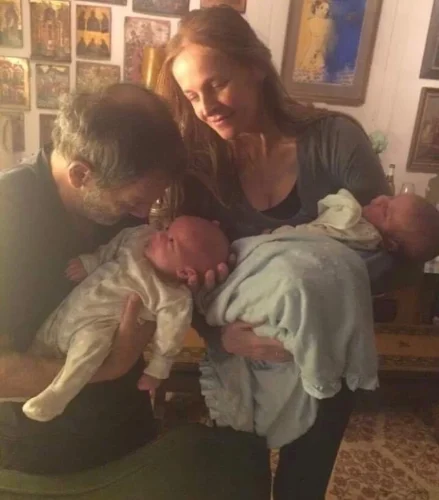 Ηρώ Σαΐα – Σταύρος Ξαρχάκος: Τα διδυμάκια τους έγιναν 5 και είναι απίθανα τυπάκια!