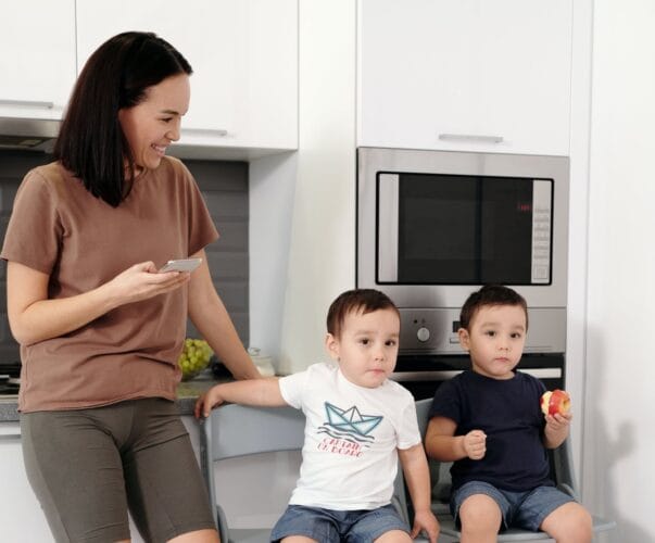 Η δωρεάν εφαρμογή της UNICEF λύνει όλες σου τις απορίες για την ανατροφή των παιδιών