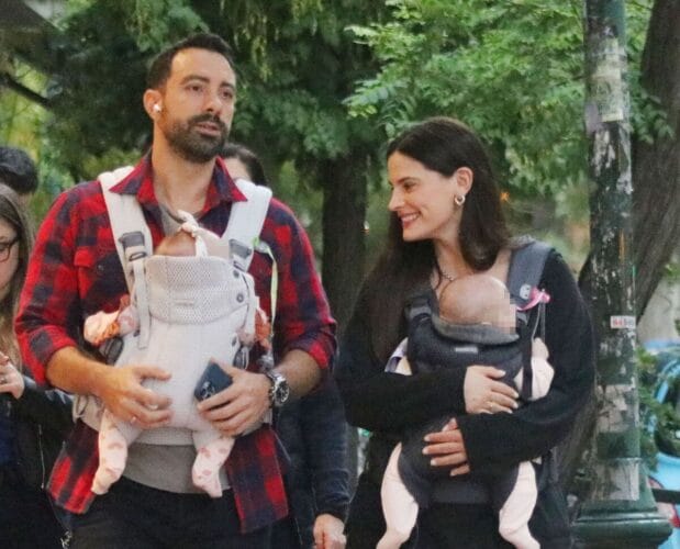 Οι δίδυμες των Μπόμπα - Τανιμανίδη απόλαυσαν το αεροπορικό τους ταξίδι για το Πάσχα (video)