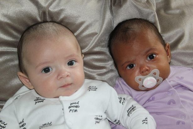 3 SWNS UNIQUE TWINS 01