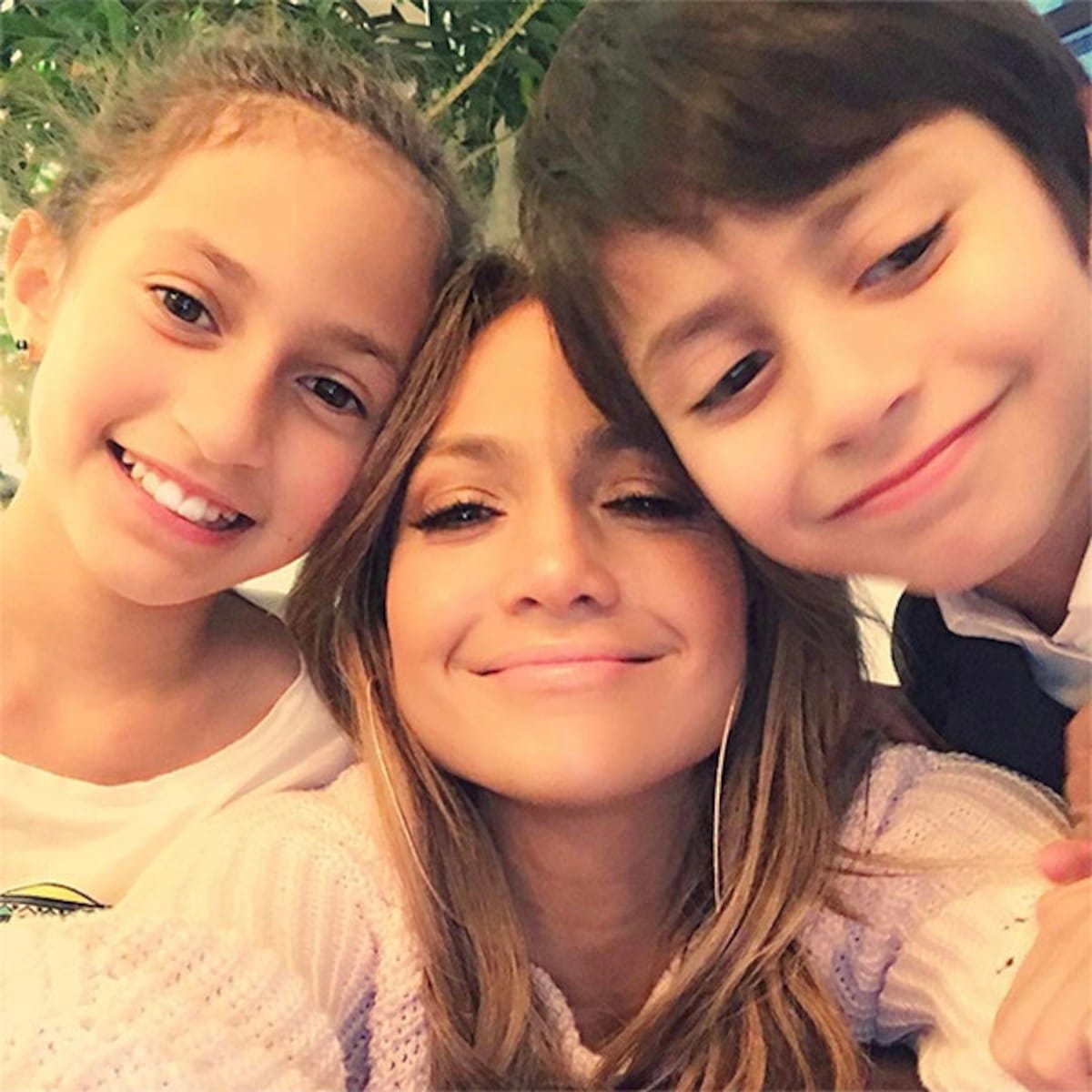 rs 600x600 170514142143 600 jennifer lopez twins 051417