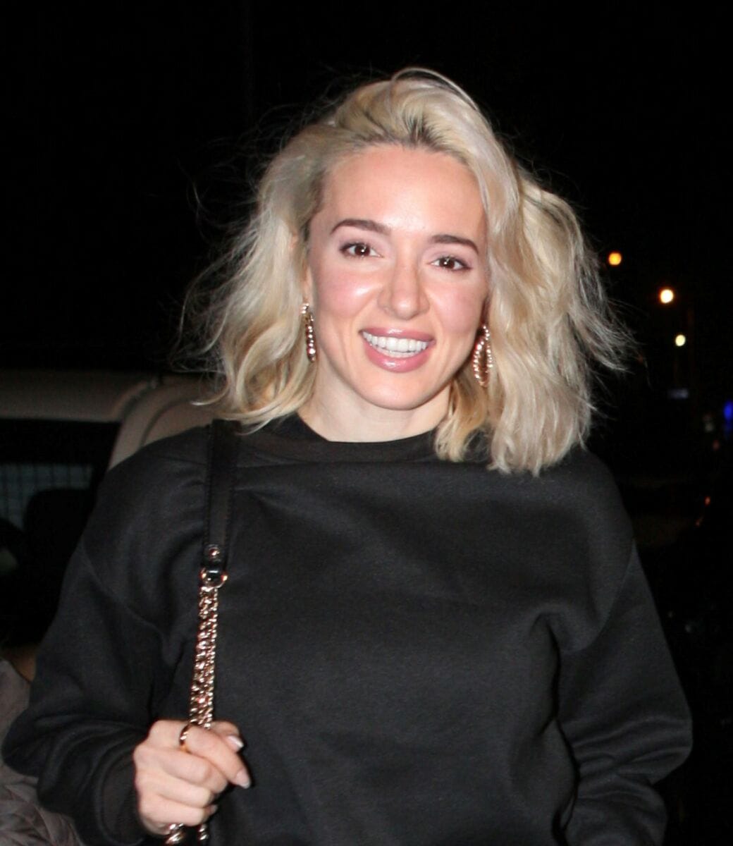 221212105201 kalomoira