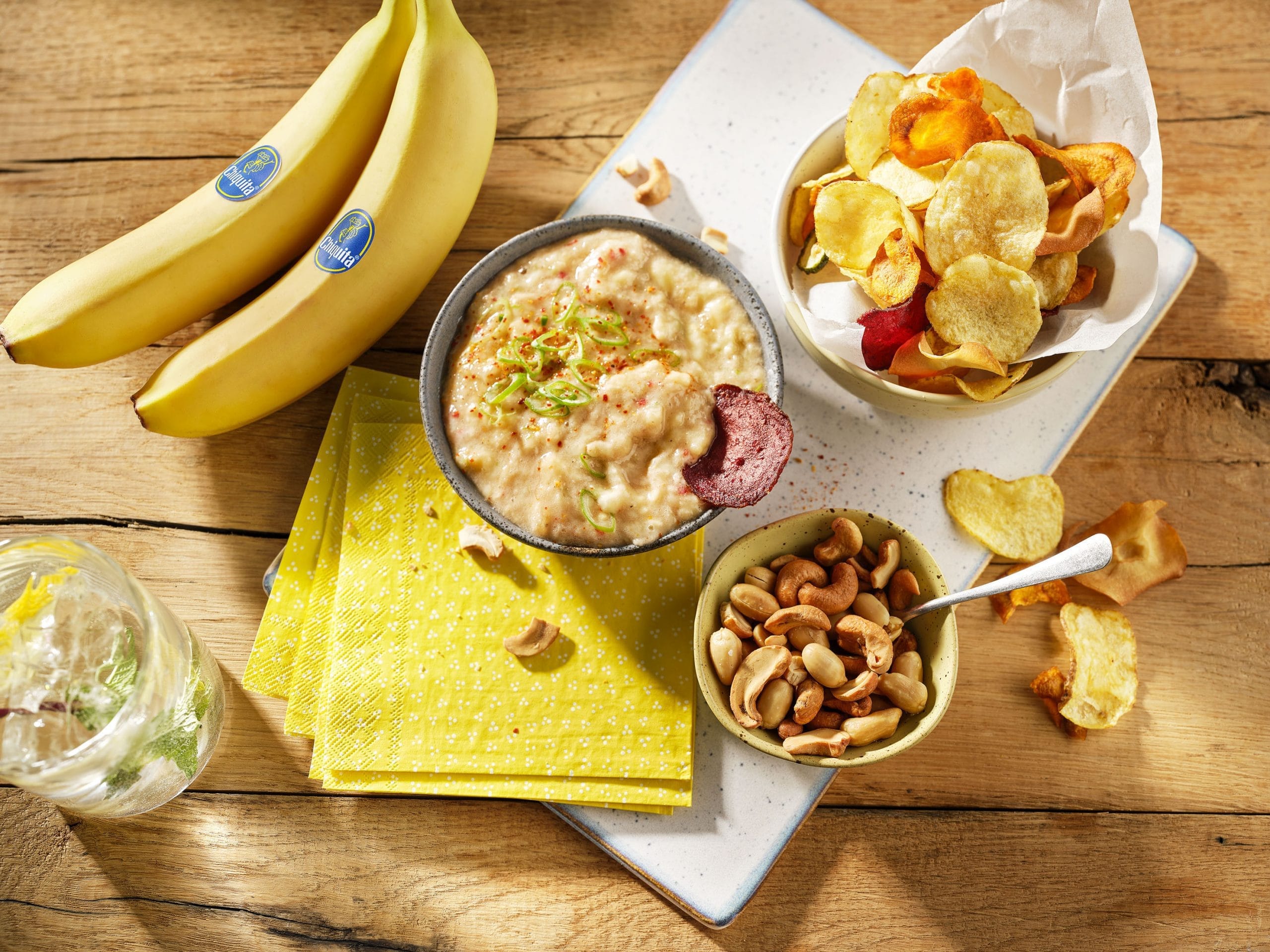 230214 CHIQUITA SPRINGSTICKERS Spicy banana dip v1 scaled 1