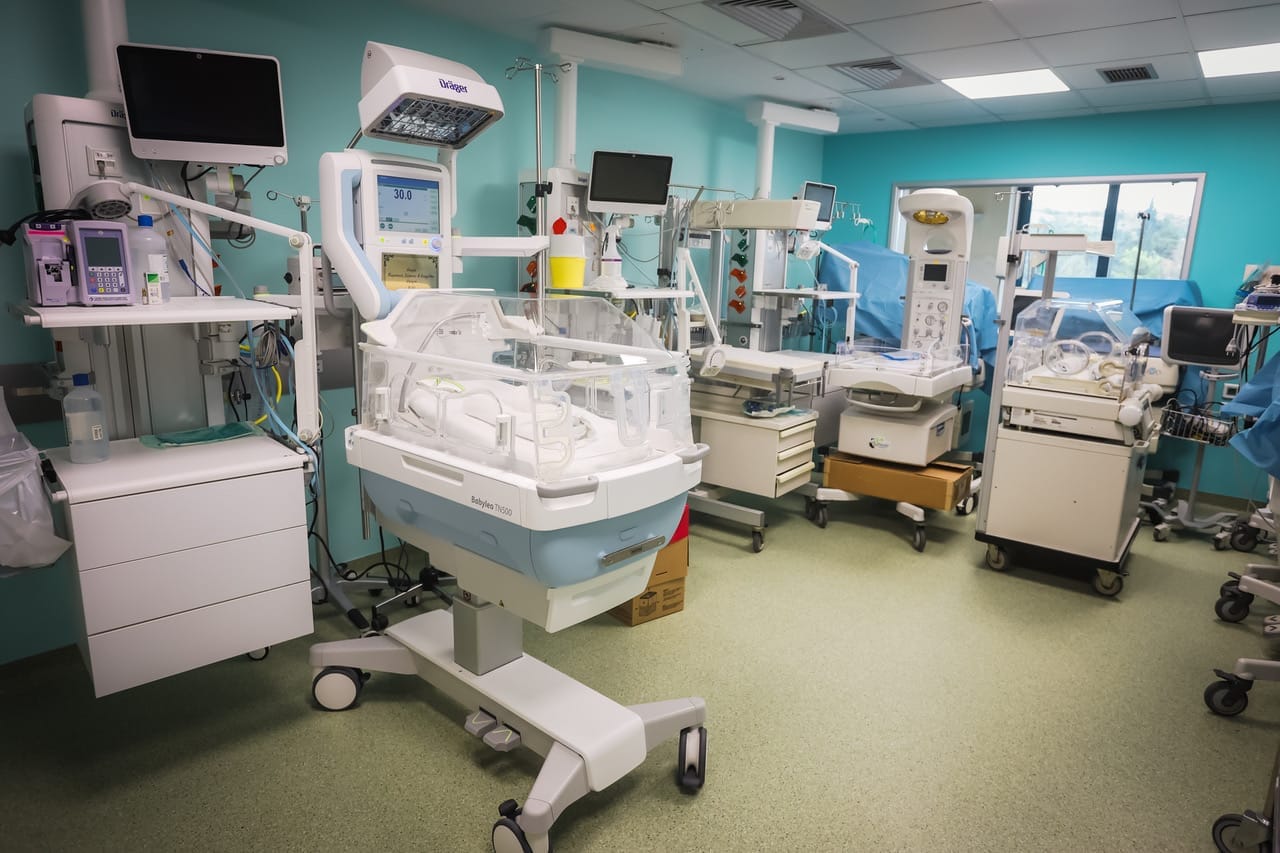 Σημαντικές δωρεές του Lifeline Hellas στο Π.Γ.Ν. «ΑΤΤΙΚΟΝ» 2 11 1