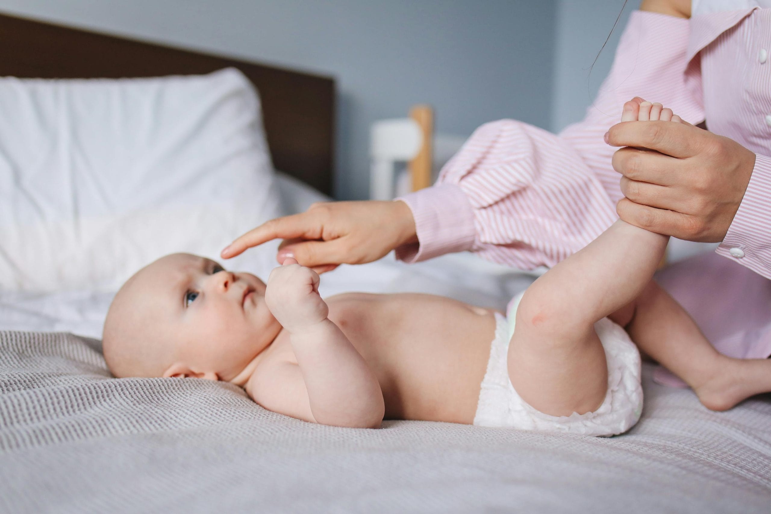 Tummy Time: Μια καθημερινή ευεργετική συνήθεια για τα μωράκια σας 3 pexels polina tankilevitch 3875083 scaled