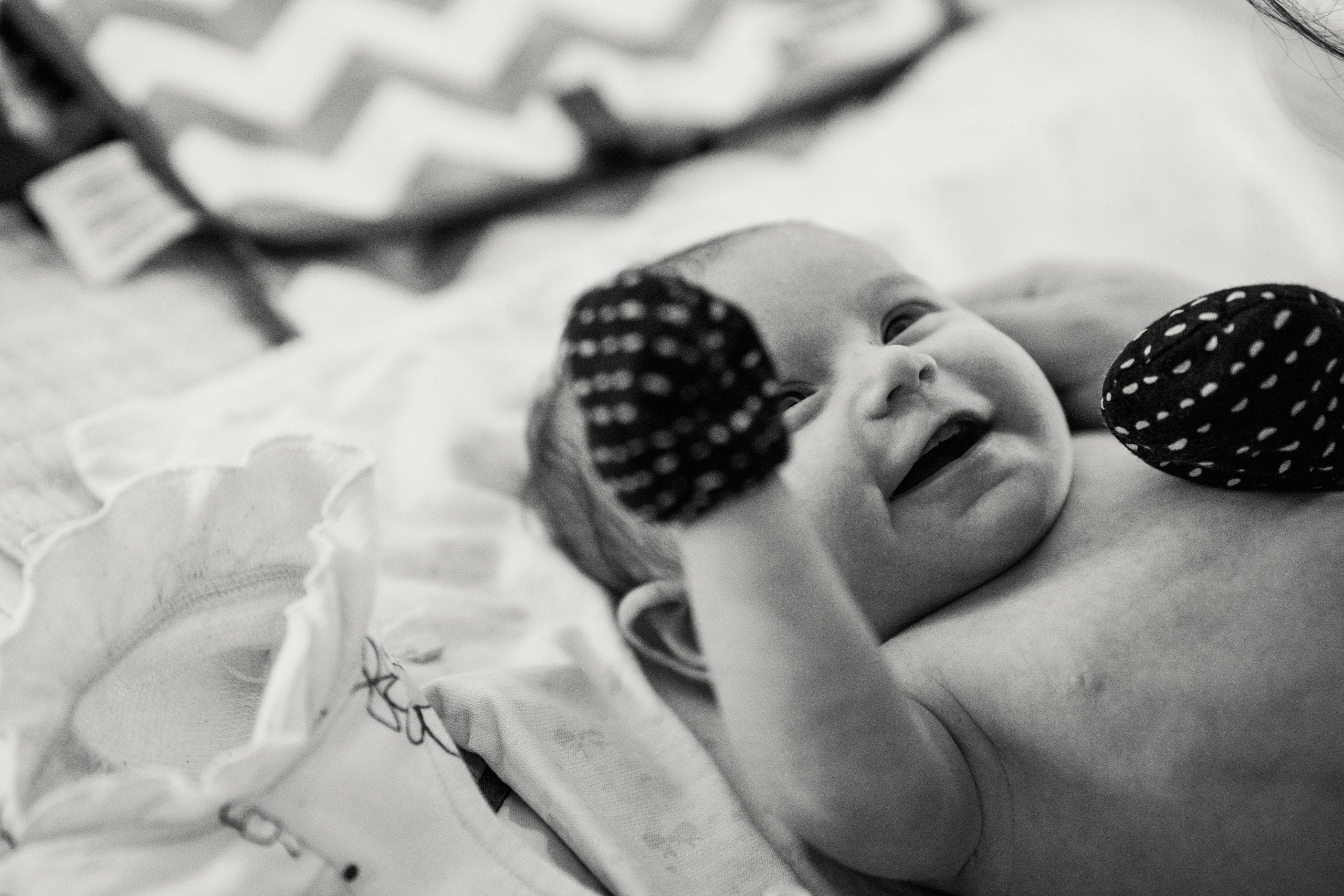 Tummy Time: Μια καθημερινή ευεργετική συνήθεια για τα μωράκια σας 2 pexels sarah chai 7282483 scaled