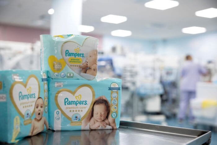 Τα Pampers® στέκονται για 7η συνεχόμενη χρονιά δίπλα στα πρόωρα μωράκια και τις οικογένειές τους! 1 preemies 1 4
