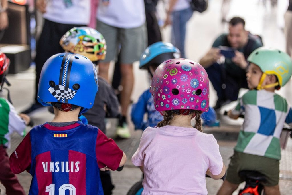 Athens Bike Festival by ΔΕΗ: Λιλιπούτειοι ποδηλάτες εν δράσει για ένα διήμερο στο Πεδίον του Άρεως (29-30/3) 1 Walker race 1 1024x683 1