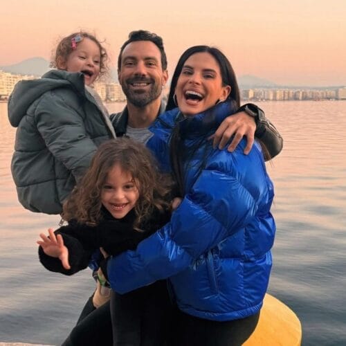 fcd49acd xristina mpompa oikogeneia