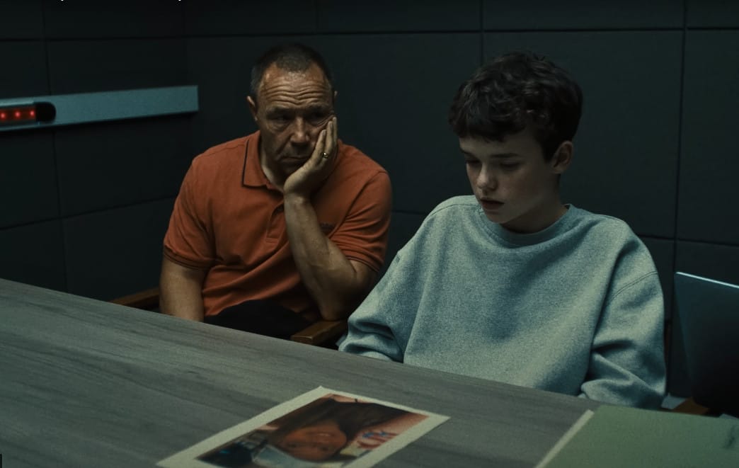 Η σειρά «Adolescence» του Netflix μπαίνει στα σχολεία: Η απόφαση της Βρετανίας - Τι κρύβεται πίσω από τα emoji των εφήβων 2 adolescensce