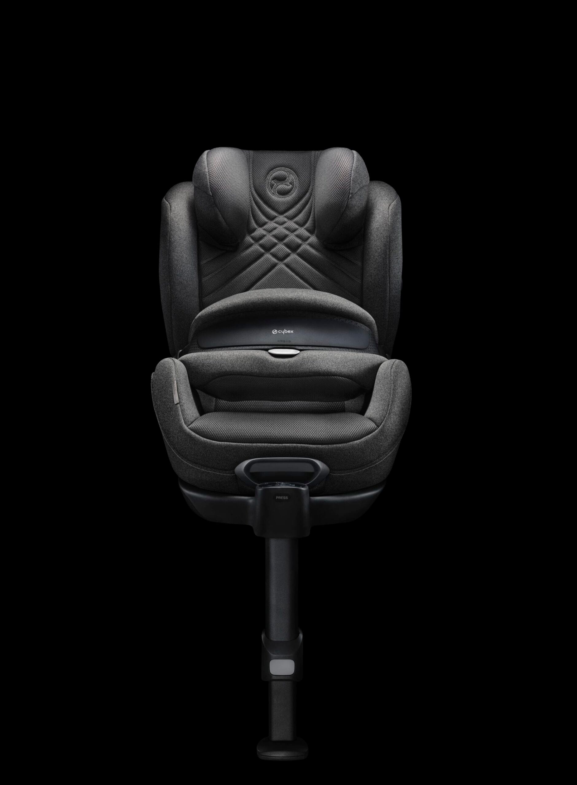 Η CYBEX λανσάρει τον διάδοχο του ασφαλέστερου παιδικού καθίσματος αυτοκινήτου όλων των εποχών 1 CYB 24 EU y000 AnorisT2 MIGR Plus Campaign screen HD scaled