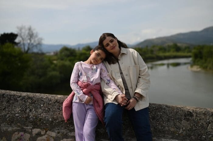 Ναυσικά Κοκοτά: Η μικρή πρωταγωνίστρια του «Να με λες μαμά» που μας έκλεψε την καρδιά! 1 e37818936c33444c8412d46b15b29184 L