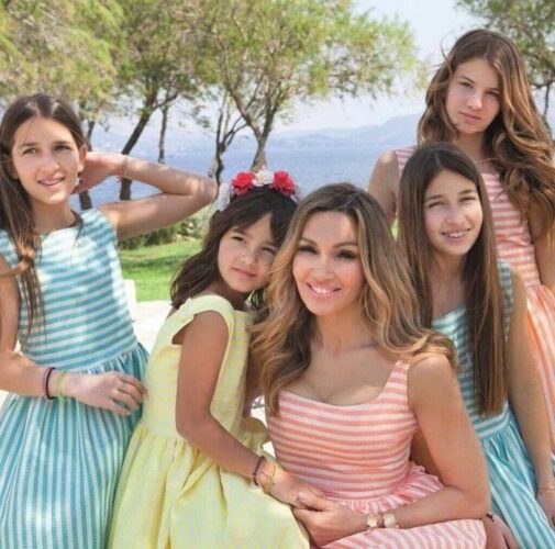 eleni petroulaki kores 4