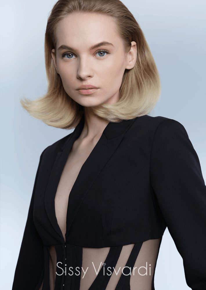 New hair collection για τη γυναίκα που ισορροπεί ανάμεσα στην καριέρα, την οικογένεια και προσωπική ζωή 5 EVOLVE 4